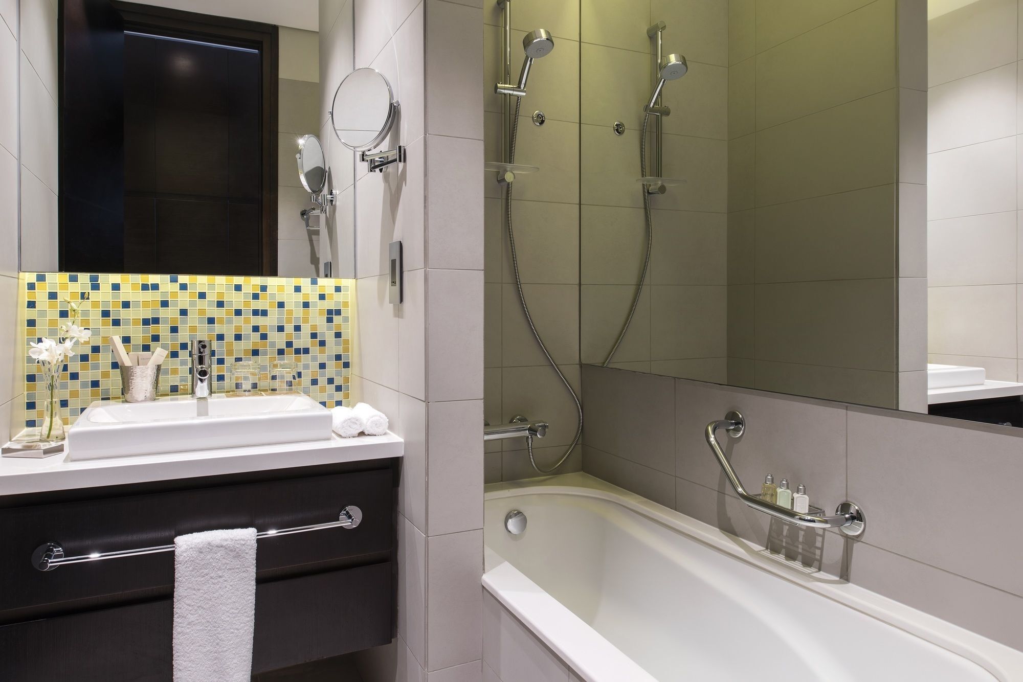 Fraser Suites ריאד מראה חיצוני תמונה